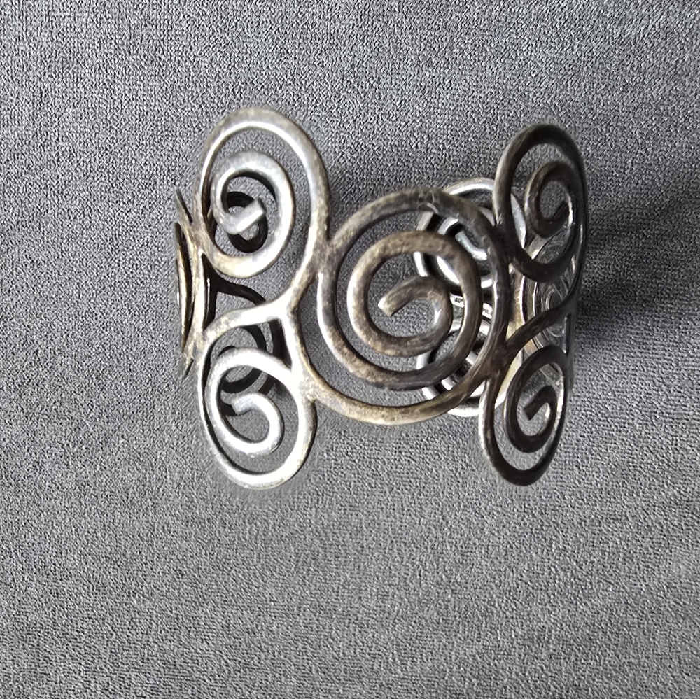 Artisan Metal Swirl Cuff Bracelet - Picture 2 of 5